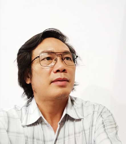THƠ LƯU PHONG - TA BIẾT TA NỢ EM MỘT VÒNG TAY GIỮA MÙ SƯƠNG