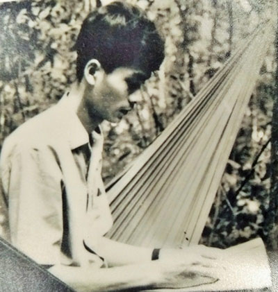 NHÀ THƠ LÊ ANH XUÂN - DÁNG ĐỨNG VIỆT NAM TẠC VÀO THẾ KỶ