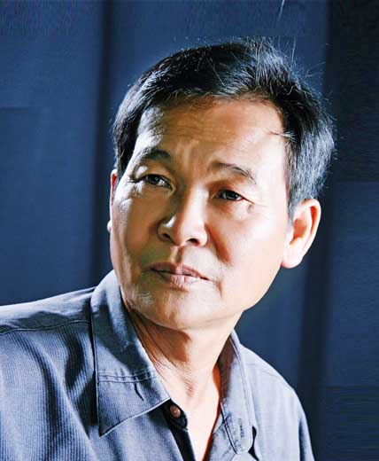 TẠ VĂN SỸ - ''NHÀ THƠ XE THỒ PHỐ NÚI''