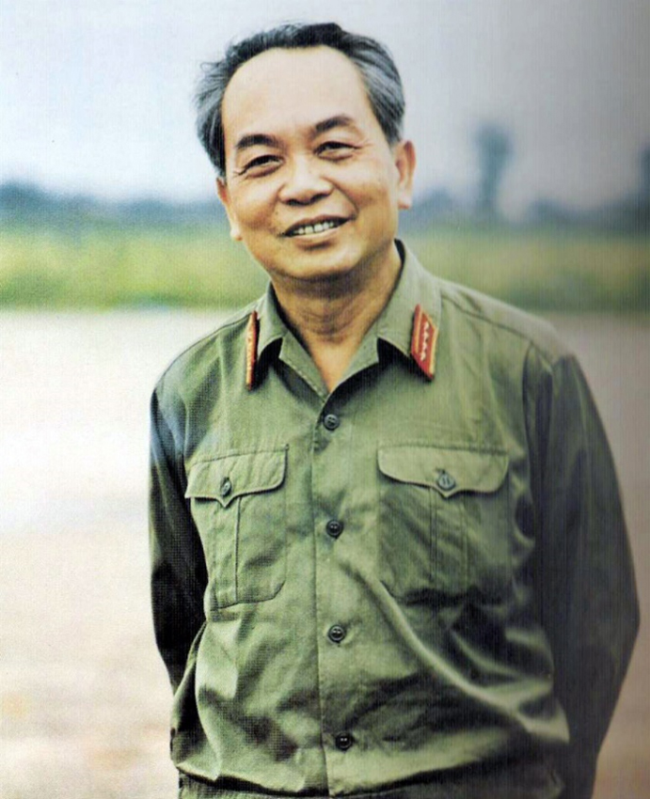 CUỘC TRƯỜNG CHINH NGỪNG NGHỈ GIỮA LƯNG ĐÈO