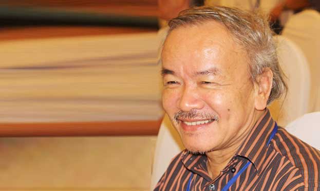 Nguyễn Hoàng Sơn: Thơ, báo và tranh luận…
