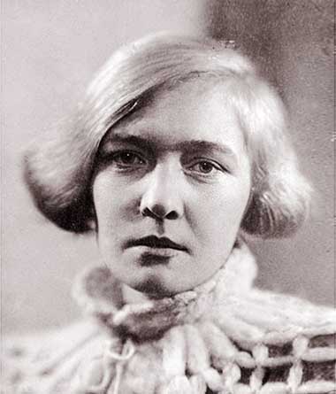 Olga Berggoltz, những nhầm lẫn đã trở thành huyền thoại