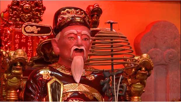 ĐỀN THỜ, LĂNG MỘ DANH NHÂN ĐÀM VIẾT KÍNH: ''CAO NHƯ NÚI TIÊU, SÂU NHƯ SÔNG NGUYỆT''