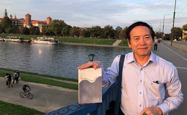 ĐIỆP KHÚC CỎ TRONG THƠ LÊ THÀNH NGHỊ
