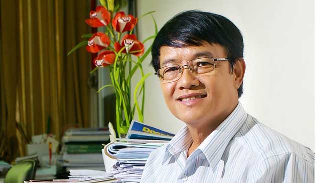 THƠ HUỲNH DŨNG NHÂN - HOA CỦA NGƯỜI, CÒN HƯƠNG THƠM CỦA TA