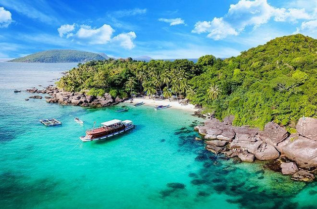 BÀI THƠ CỦA PHÙNG QUÁN VỀ CÔN ĐẢO