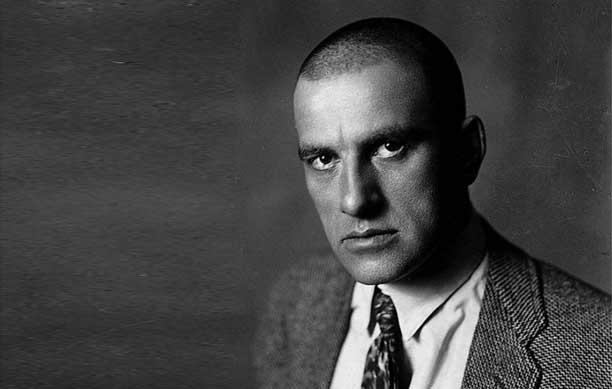 NHỮNG BÔNG HOA TÌNH YÊU TỪ MAYAKOVSKY