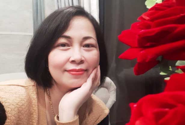 THƠ HÀ PHI PHƯỢNG - HOA THẮP ẤM RÃ ĐÔNG BẦU SƯƠNG MỜ GIÁ LẠNH